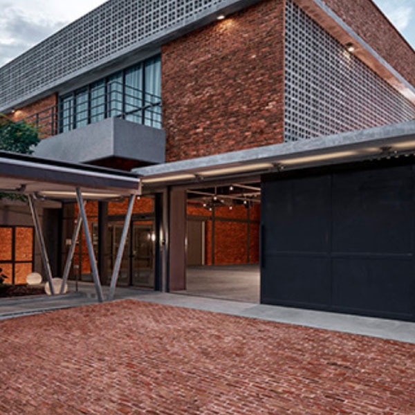 Brickhouse Studio PJ